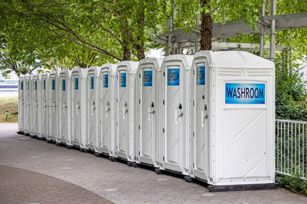 Best Restroom trailer rental cost  in Hialeah, FL