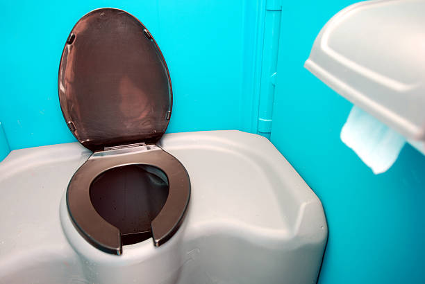 Best Construction site porta potty rental  in Hialeah, FL